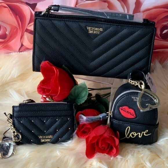 Victoria’s Secret Bundle of Women’s Accessories - Picture 3 of 12